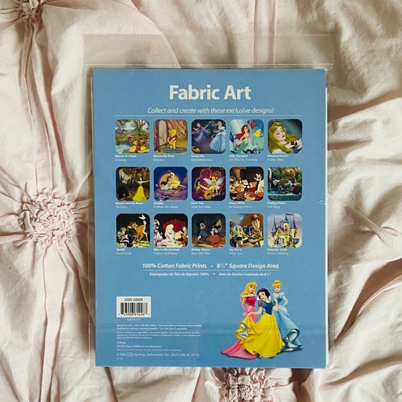Disney’s Snow White Fabric Art - Picture 2 of 2